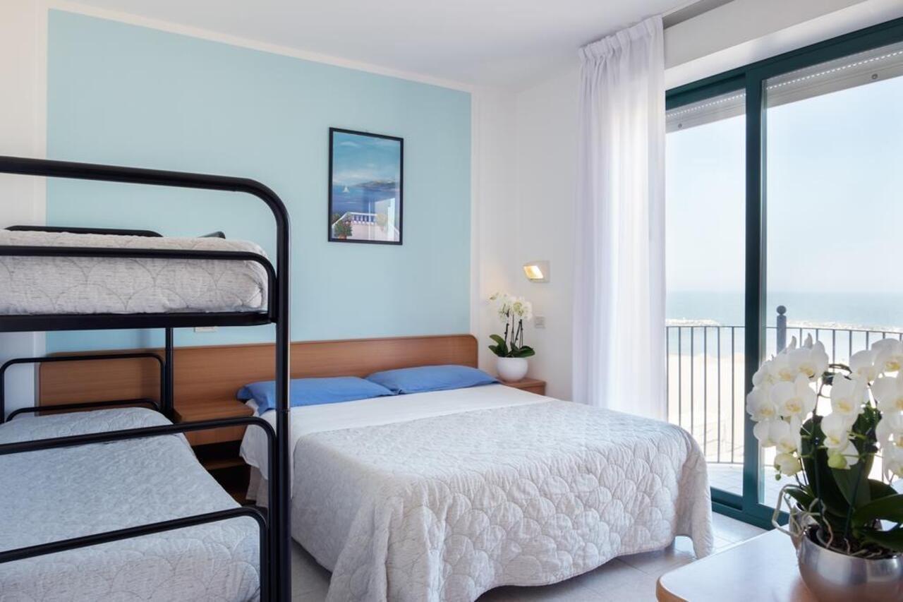 Hotel Emilia Rimini Esterno foto