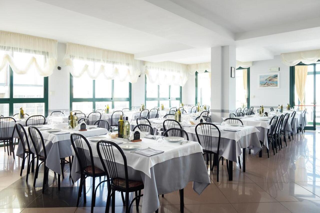 Hotel Emilia Rimini Esterno foto