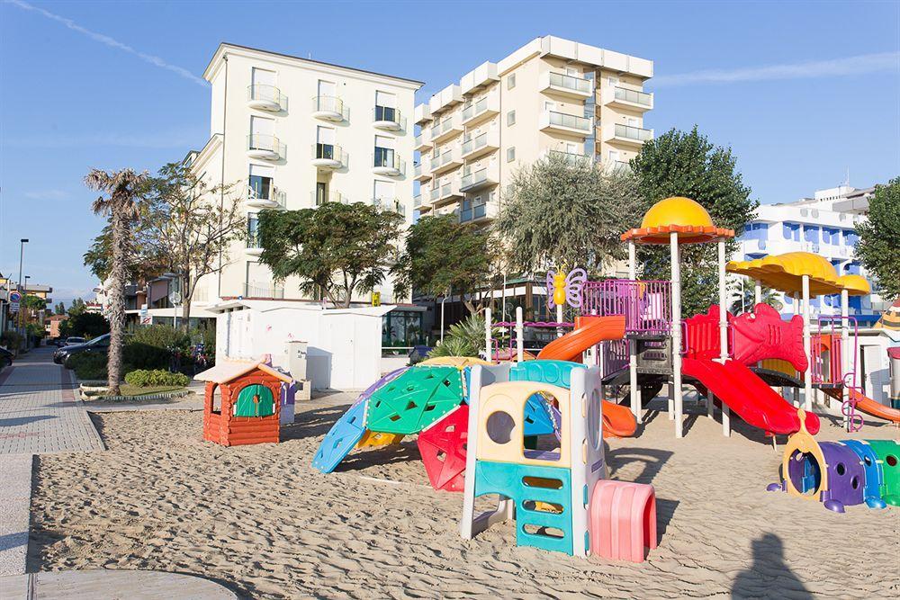Hotel Emilia Rimini Esterno foto