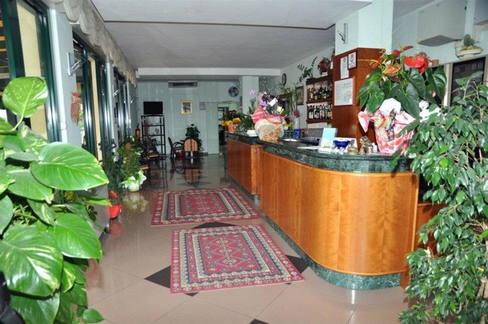 Hotel Emilia Rimini Esterno foto